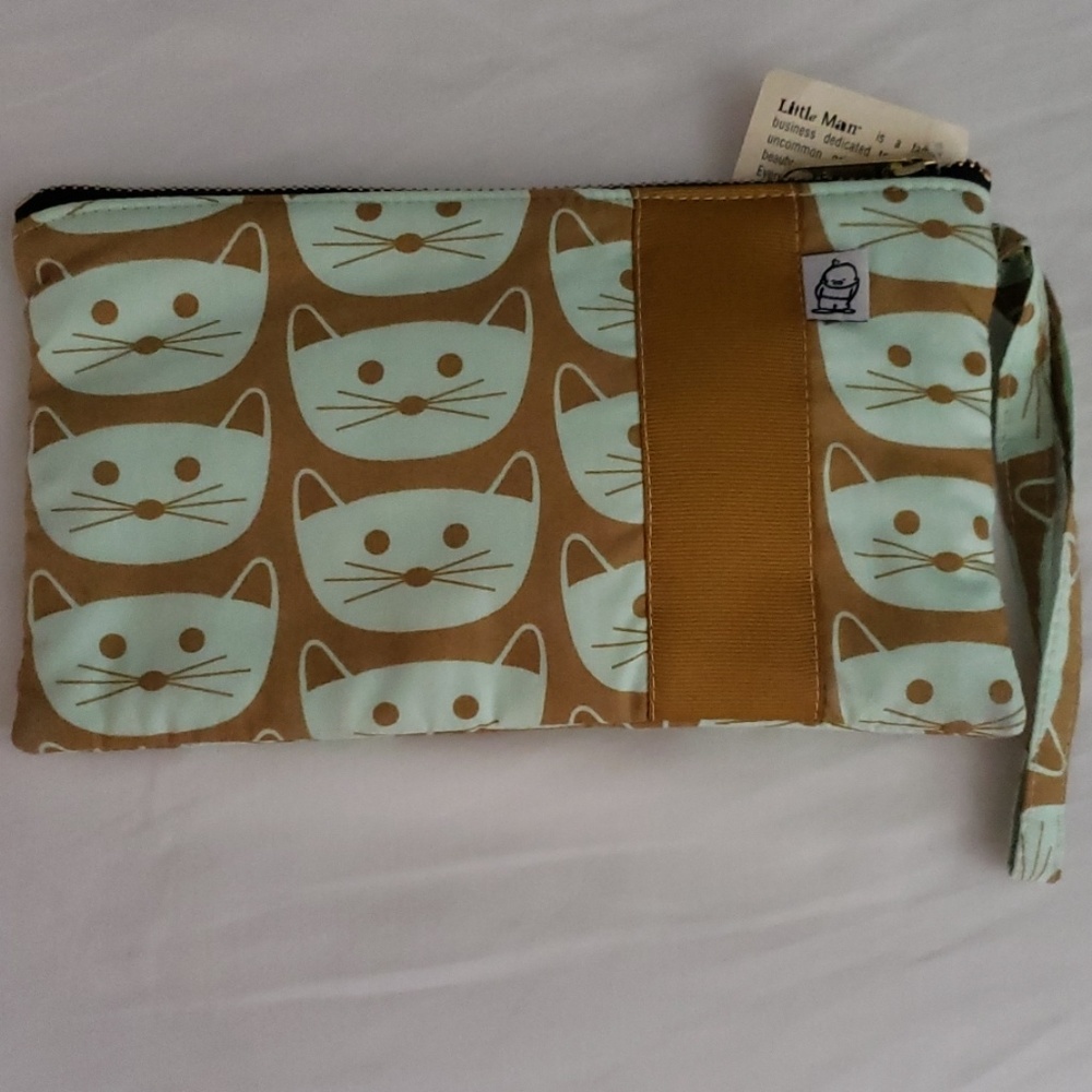 Handmade wristlet with tag